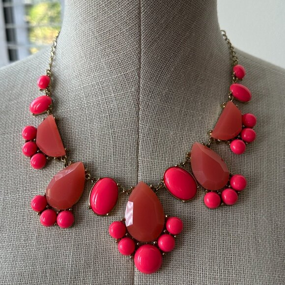 KATE SPADE Day Tripper Bib Statement Necklace Gold with Pink Coral and Resin - Picture 1 of 8